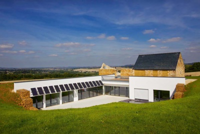 A passivhaus in Gloucestershire with ruined barn appendage